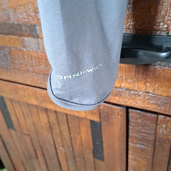 Columbia Active Top Women's Medium Grey Stripes Long Sleeved Tee - Picture 9 of 12